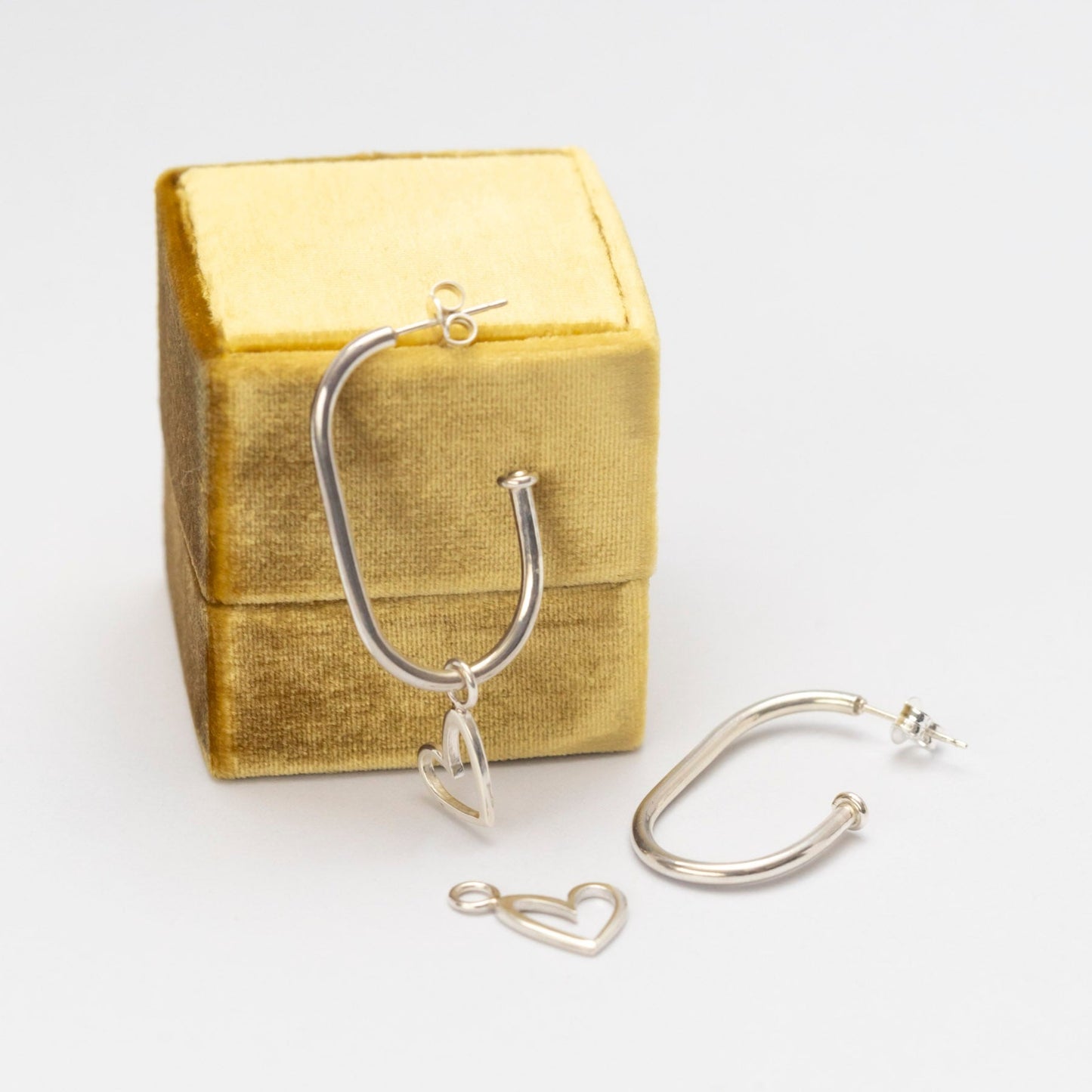 Aro Oval + Colgante Corazón plata