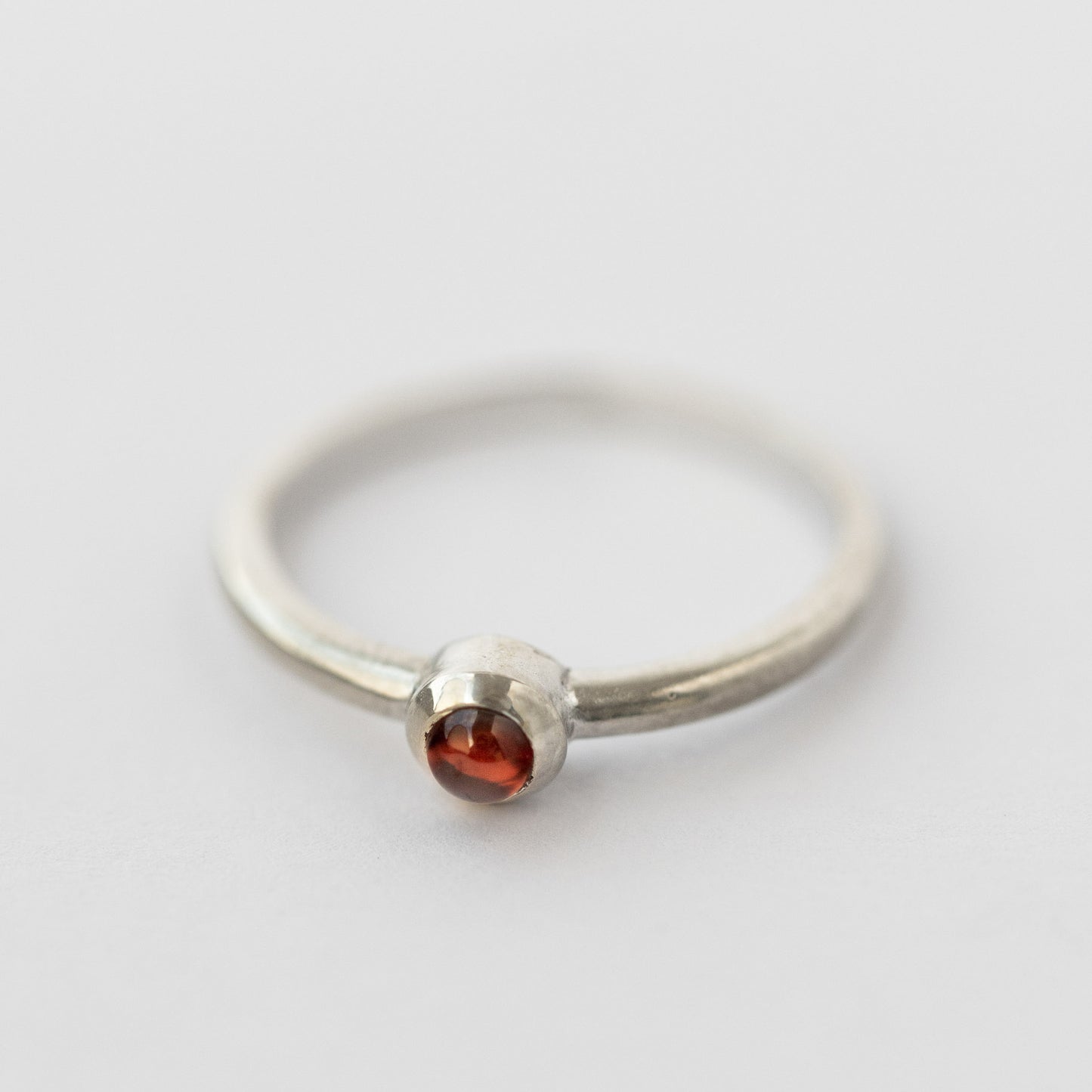 Anillo Granate plata
