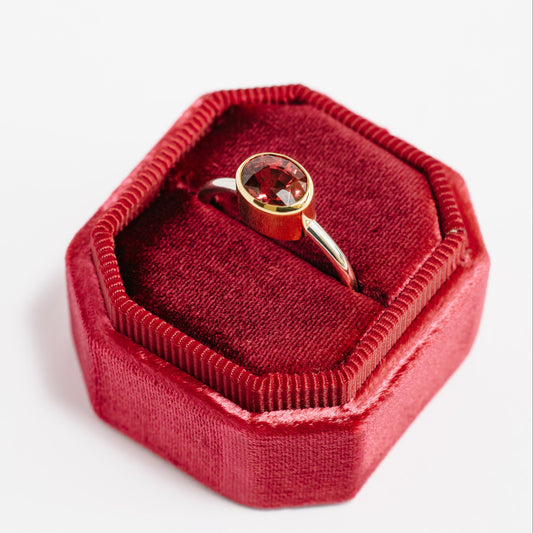 Anillo Rodolita con bisel de OA