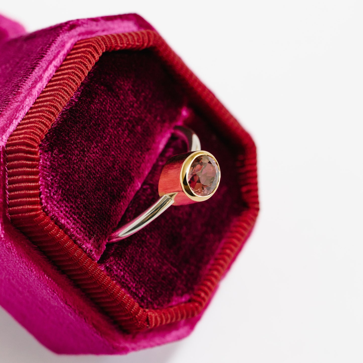 Anillo Turmalina con bisel de OA