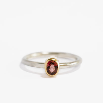 Anillo Espinela dark con bisel de OA