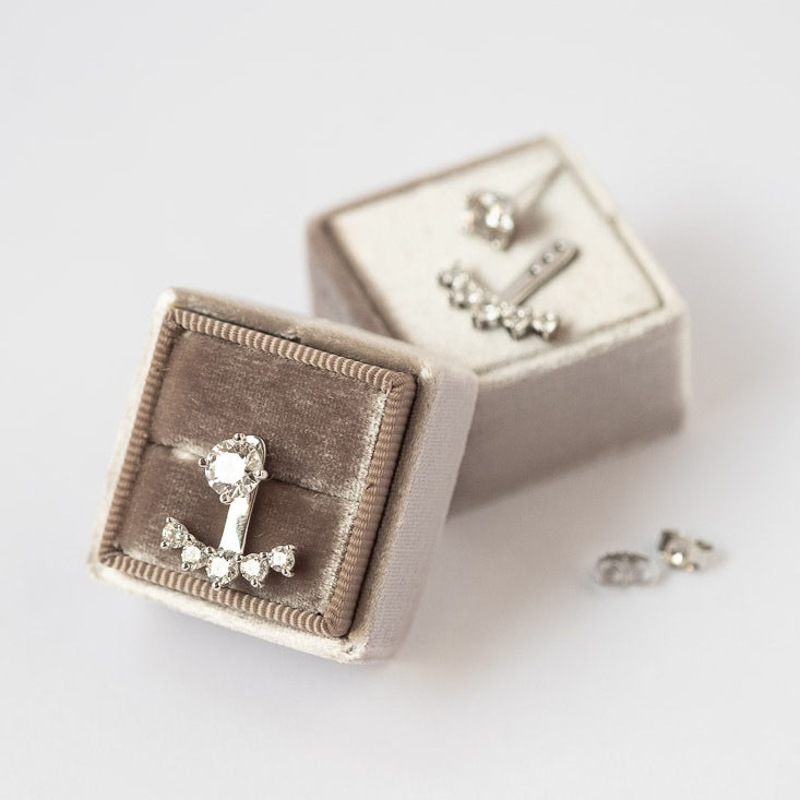 Ear Jackets plata + Circones Blancos